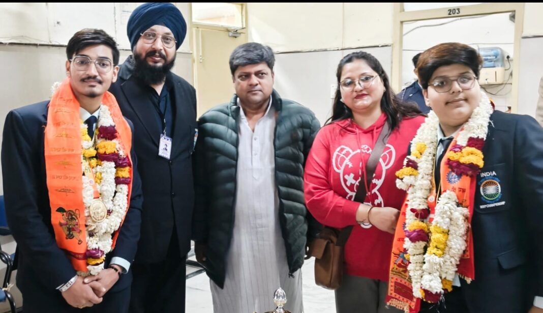 वर्ल्ड पावर लिफ्टिंग में भारत का परचम, वियतनाम से विजयी खिलाड़ियों का झालावाड़ में भव्य स्वागत