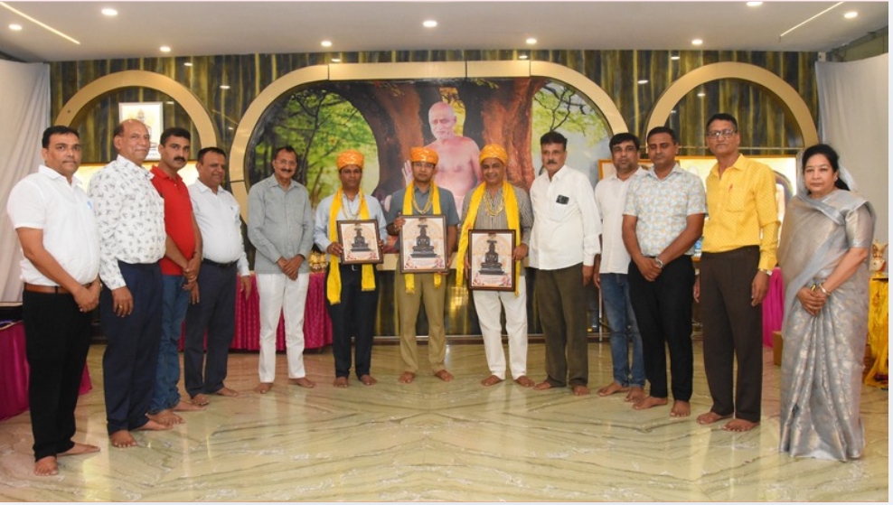 सामूहिक सम्यग्ज्ञान शिक्षण शिविर का भव्य समापन-प्रतिभाओं का हुआ सम्मान • धर्म, संस्कार एवं सम्यग्ज्ञान की गूँज से गुंजायमान हुआ पुण्योदय क्षेत्र